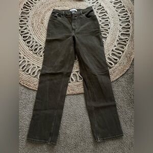 Abercrombie 90s Straight Ultra High Rise - Size 6 Regular